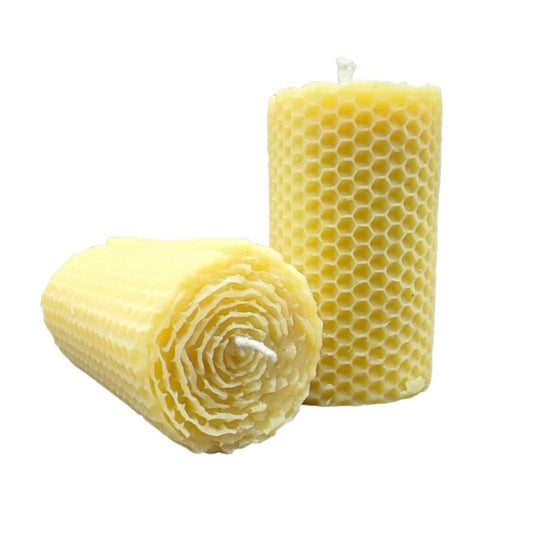 Natural beeswax honeycomb candle in a 6 oz container, showcasing golden honeycomb texture and warm candle glow.