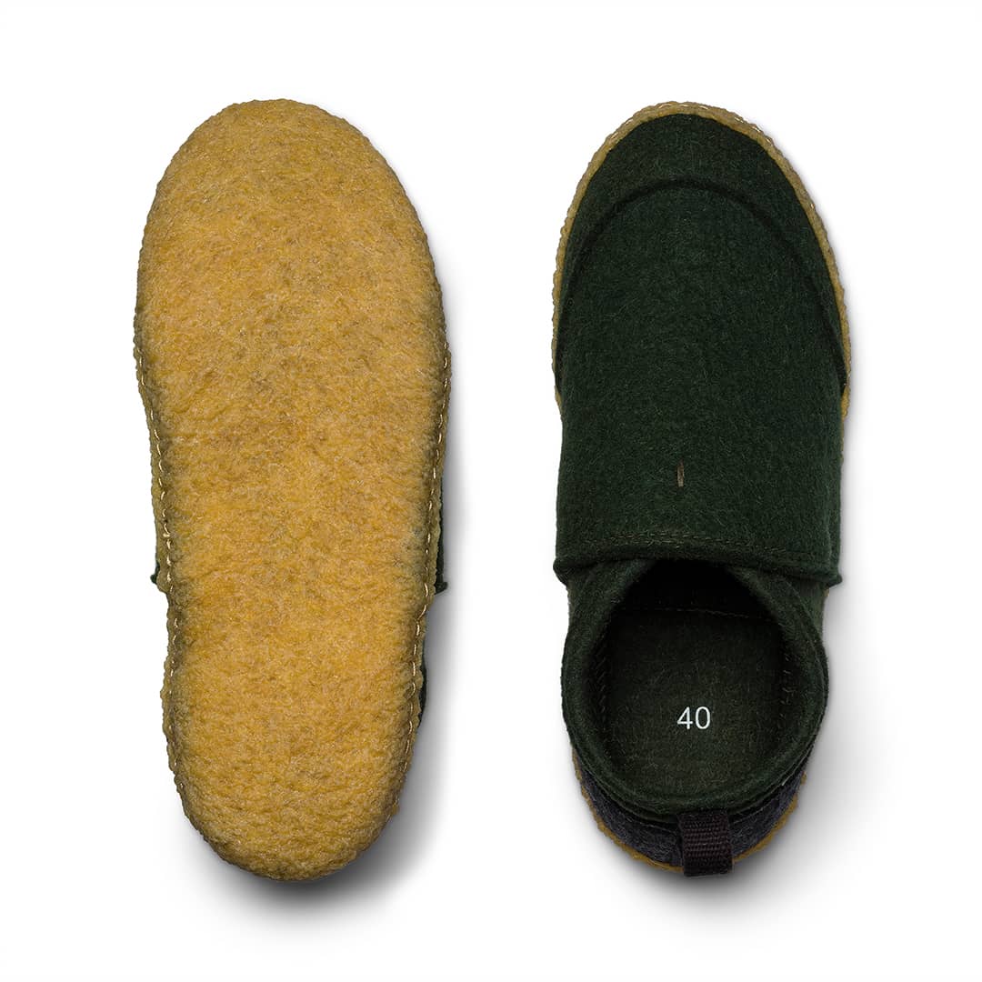 Kyrgies Walkabouts in charcoal, women's size 35, casual slip-on shoes with a soft textile upper and comfortable sole.
