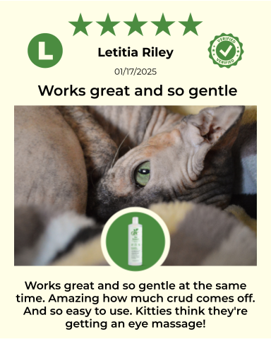 ReNewedPet 4-ALL PETS EYEWASH bottle for pet grooming, designed to soothe and clean pets' eyes effectively.
