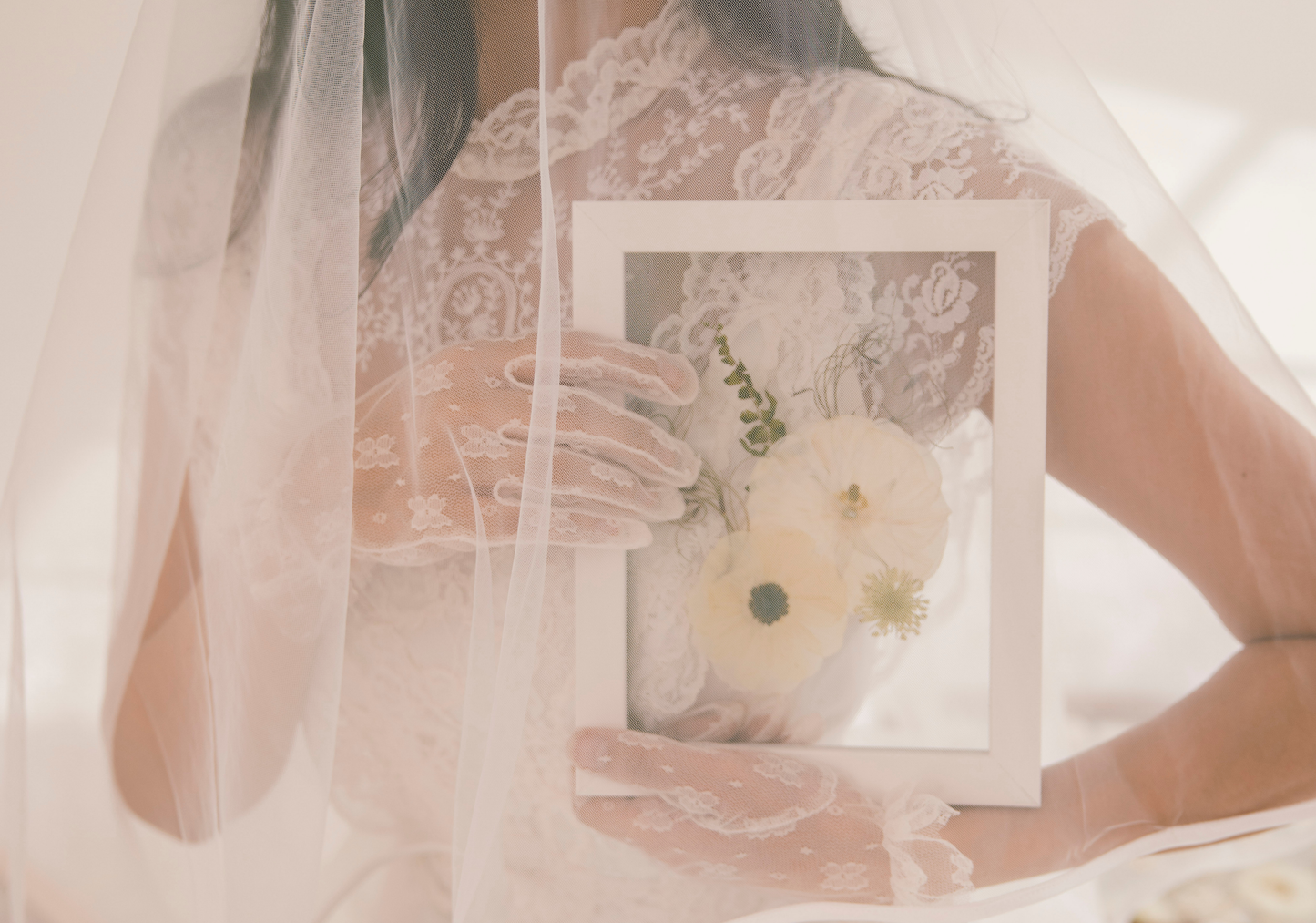 Boutonniere Frame