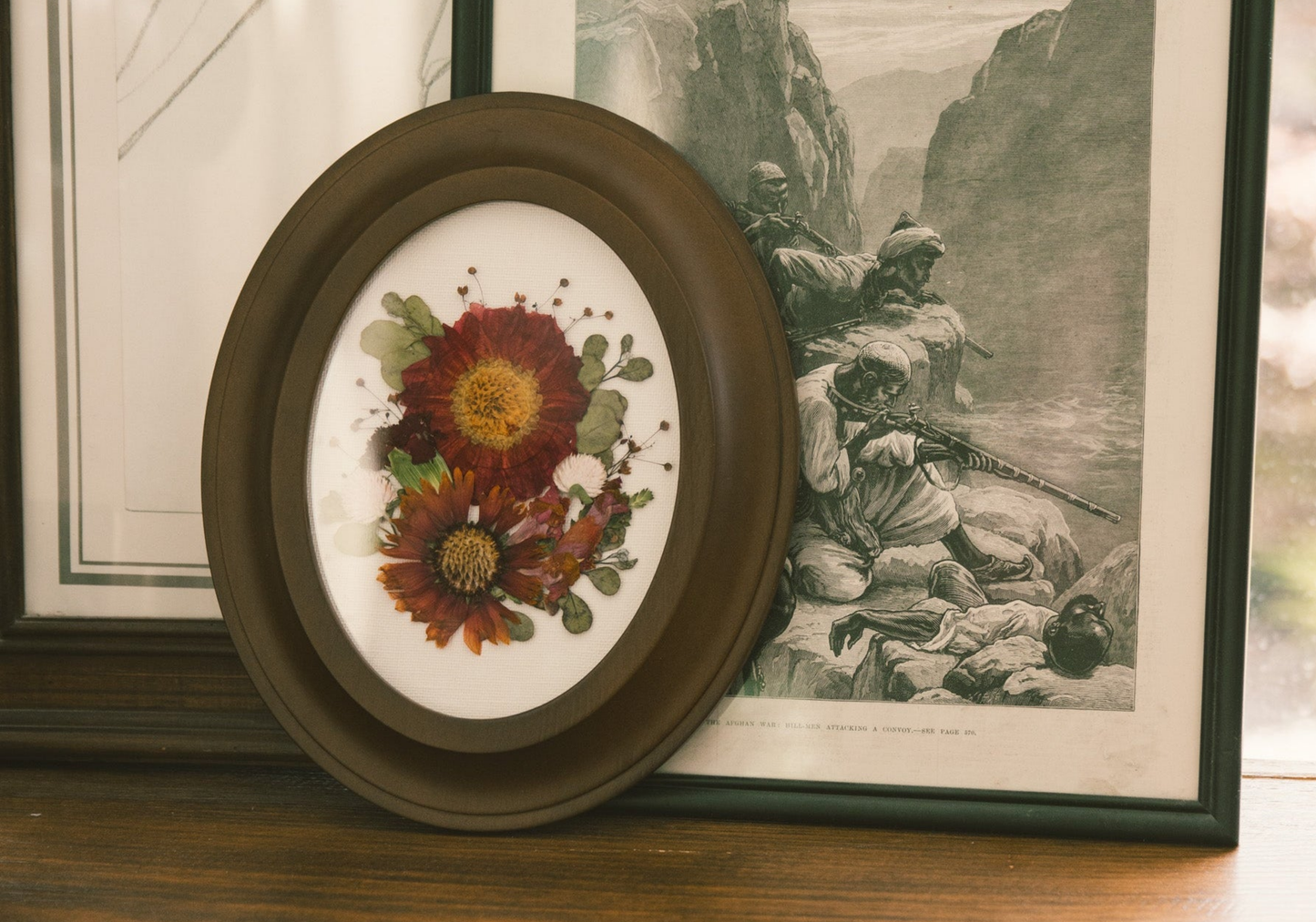 Boutonniere Frame