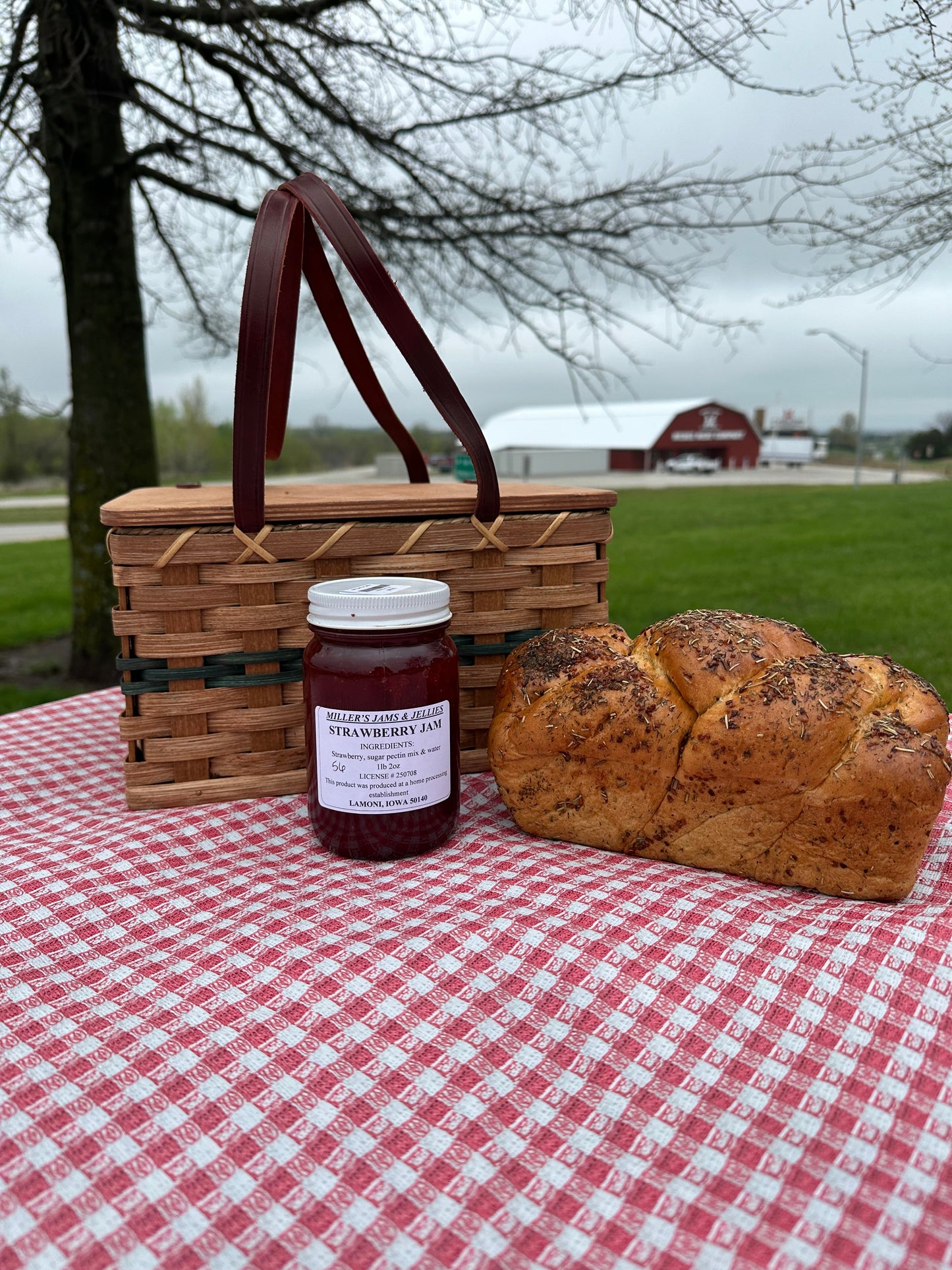 Amish Country Store Amish strawberry jam jar, homemade local Amish jam with fresh strawberries and traditional packaging.