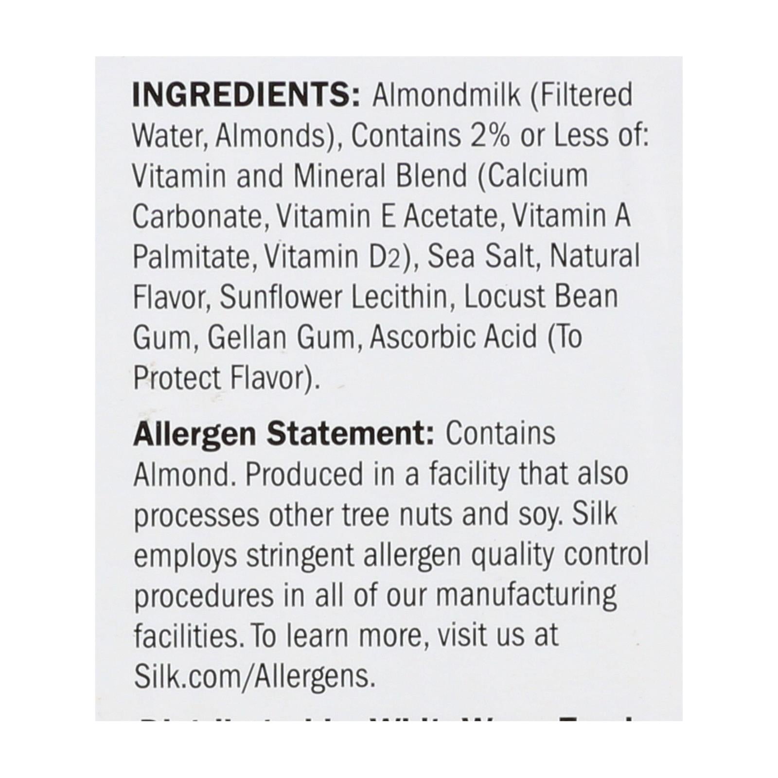 Cozy Farm unsweetened vanilla almond milk 6-pack, 32 fl oz bottles, creamy plant-based beverage in clear bottles with labels.
