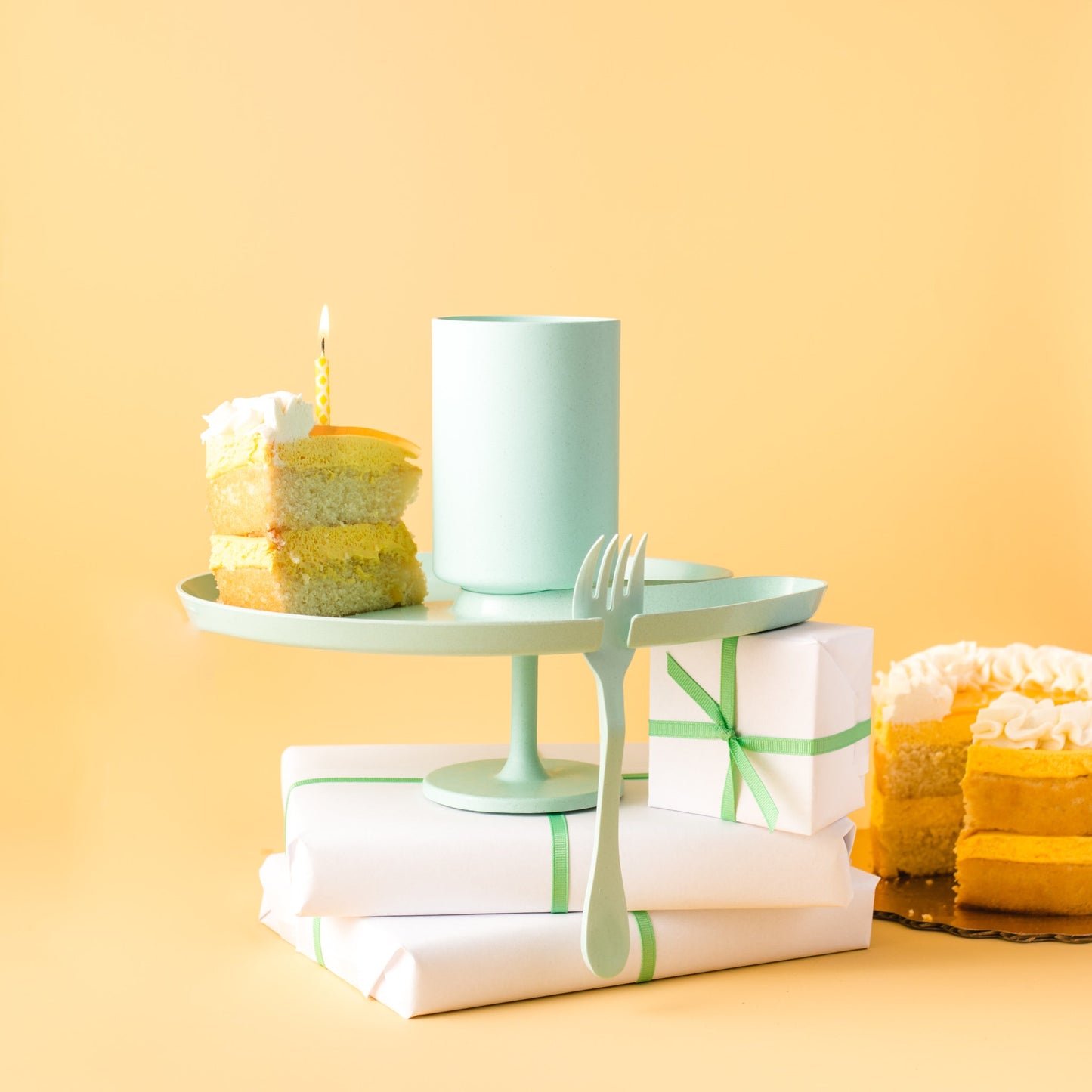 Two eco-friendly Knork Party Plates in a 2-pack, made from sustainable materials, with a simple round design.