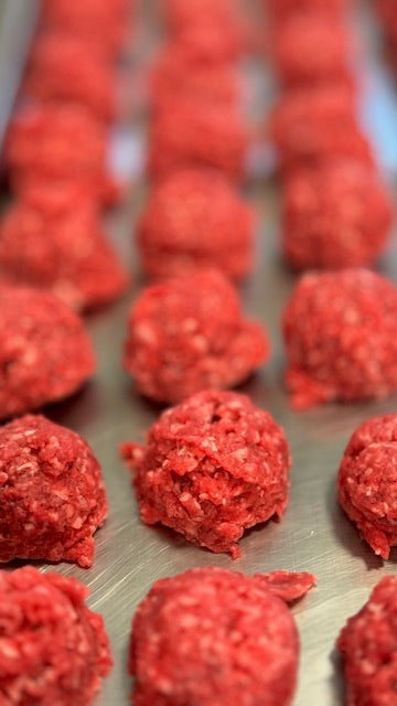 Freeze dried Sirloin meatball dog treat by Bear's Bites, single ingredient, natural and protein-rich for dogs.