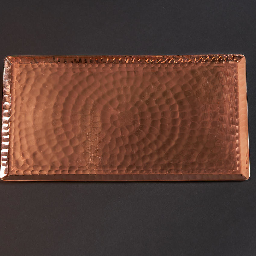 Copper serving tray by Sertodo with a checkered pattern, ideal for presenting food and beverages in a stylish way.