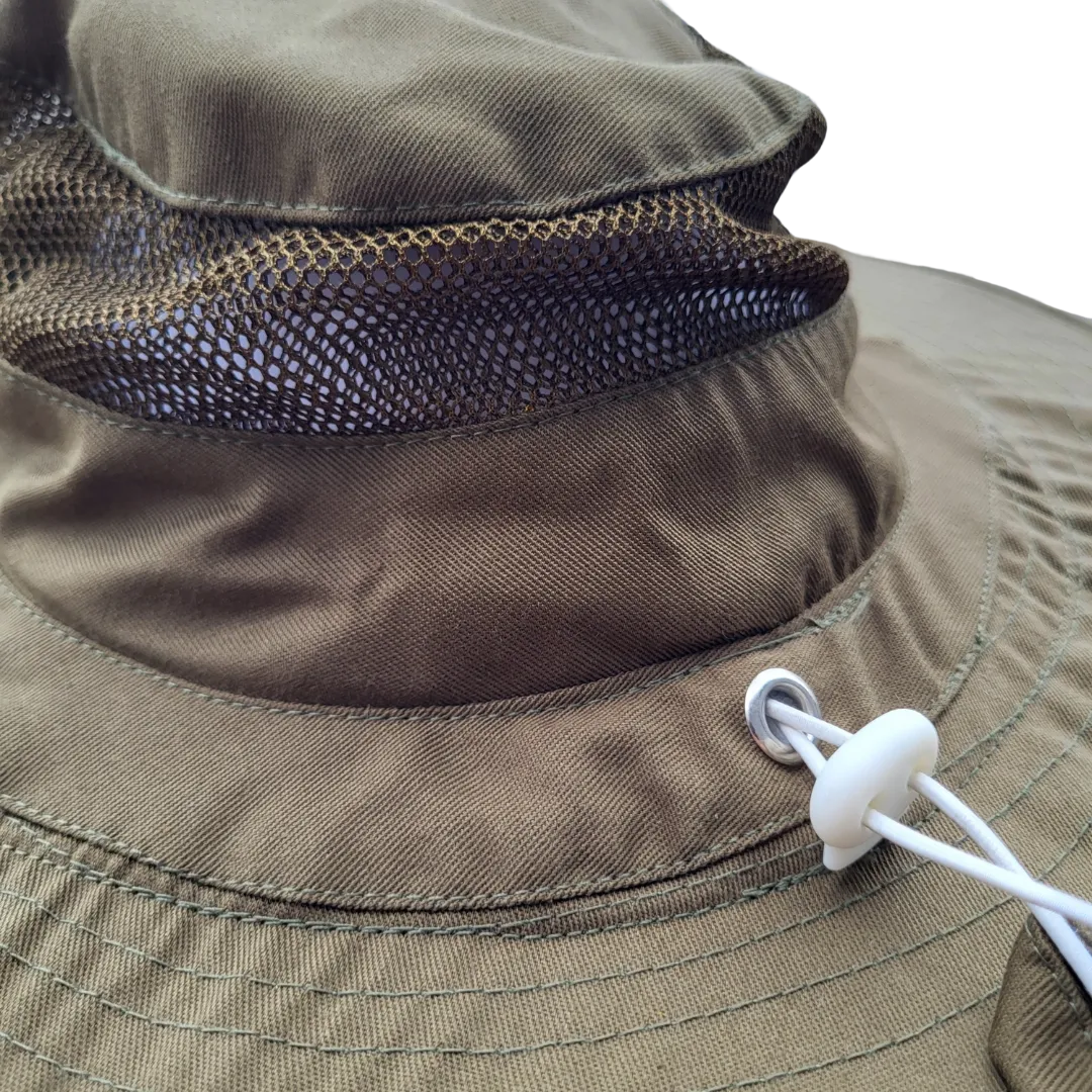 Round beekeeping veil from Foxhound Bee Company, protective fencing style with mesh mesh for bee stings and face protection.