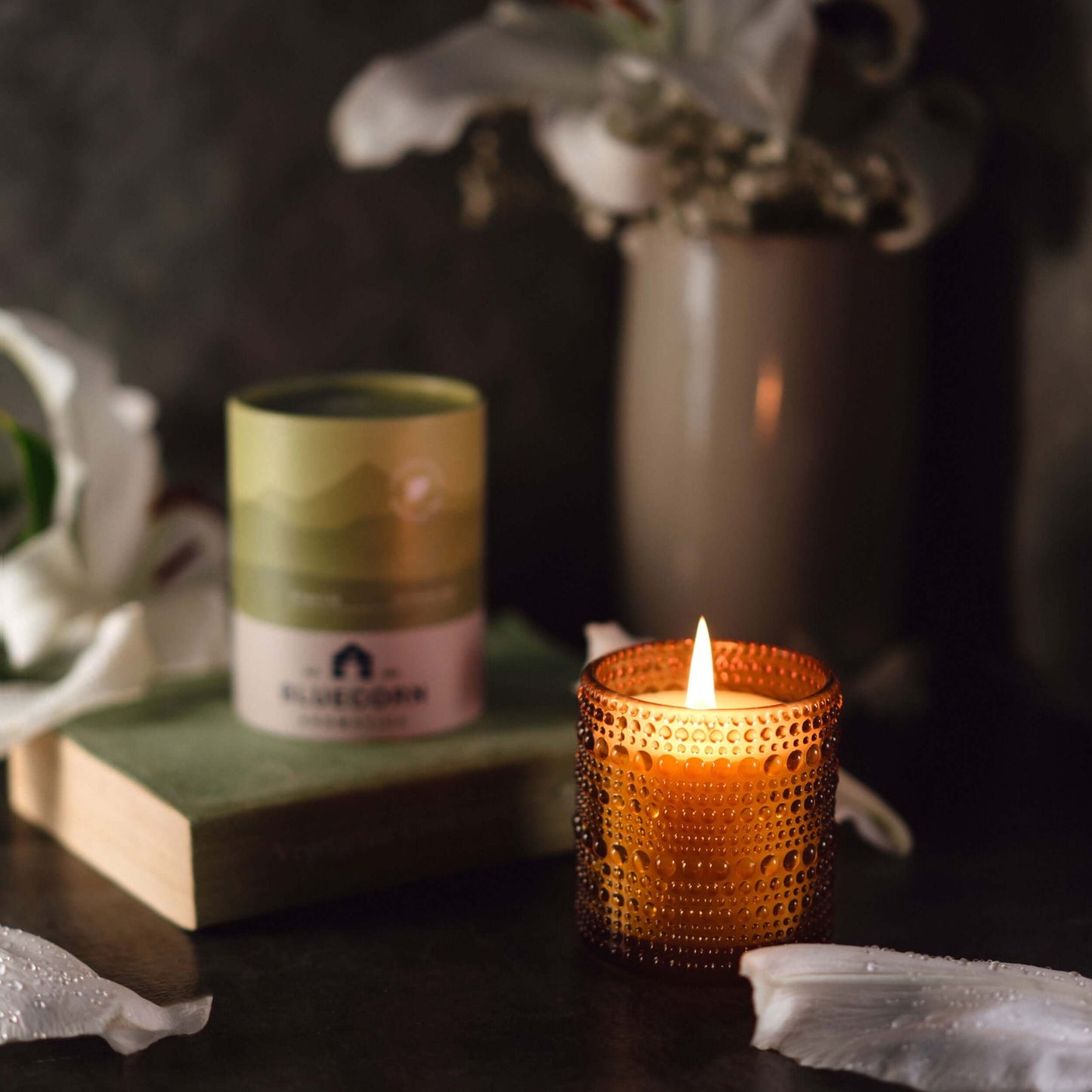 Bluecorn Candles White Lily scented candle in glassware, made from coconut wax, with a clean, elegant white lily design.