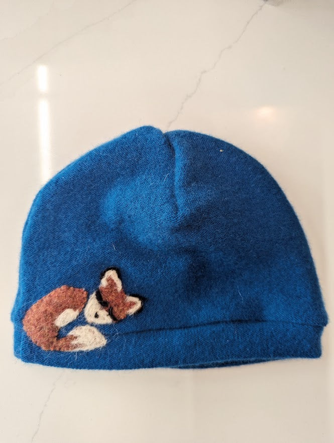 Toddler lavender cashmere hat featuring a sleeping fox design by Ash & Rose, soft and cozy for little ones.