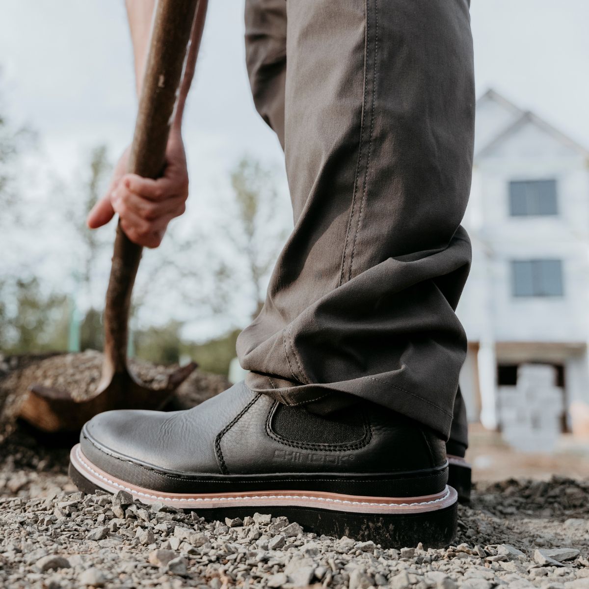 Black Chinook Romeo men's light duty work and casual boot with durable leather construction and sturdy sole.