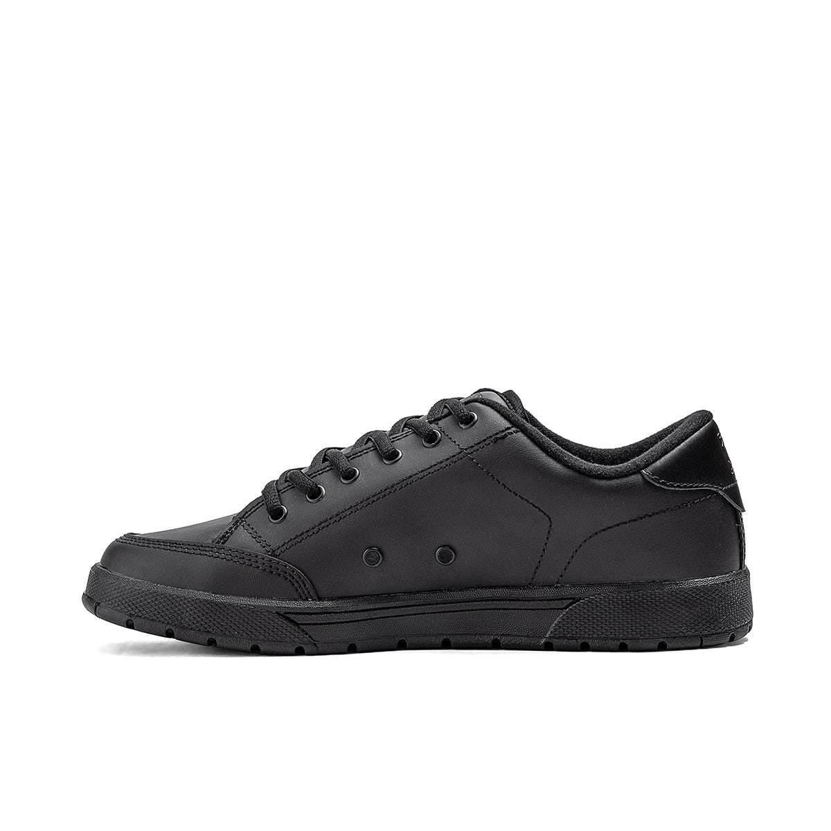 Chinook® men's black skater non-slip shoes, suitable for work and casual wear, with durable slip-resistant soles.