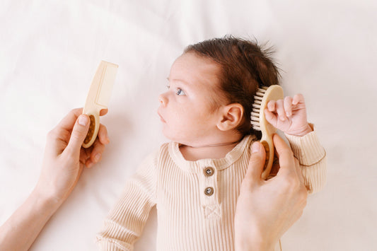 Organic Oh Baby Oh Heads Up blend for cradle cap by Sweet Harvest Farms, showing the product bottle and natural ingredients.