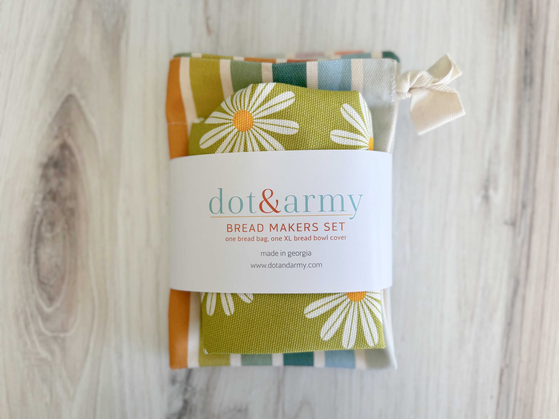 Dot and Army Daisy and Stripe Bread Makers Set with bread bag and cover, food container covers for fresh bread storage.