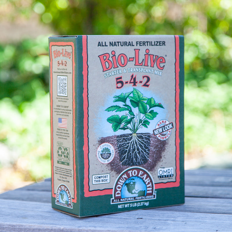 Grow Organic Bio-Live 5-4-2 fertilizer bag, 5 lb, with organic plant nutrients and colorful label featuring green and white design.