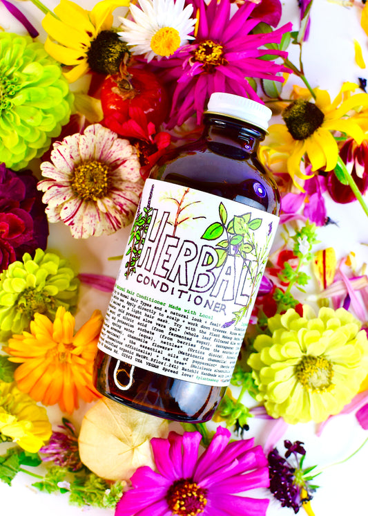 Plant Makeup herbal conditioner bottle with natural ingredients, designed to nourish and hydrate hair naturally.