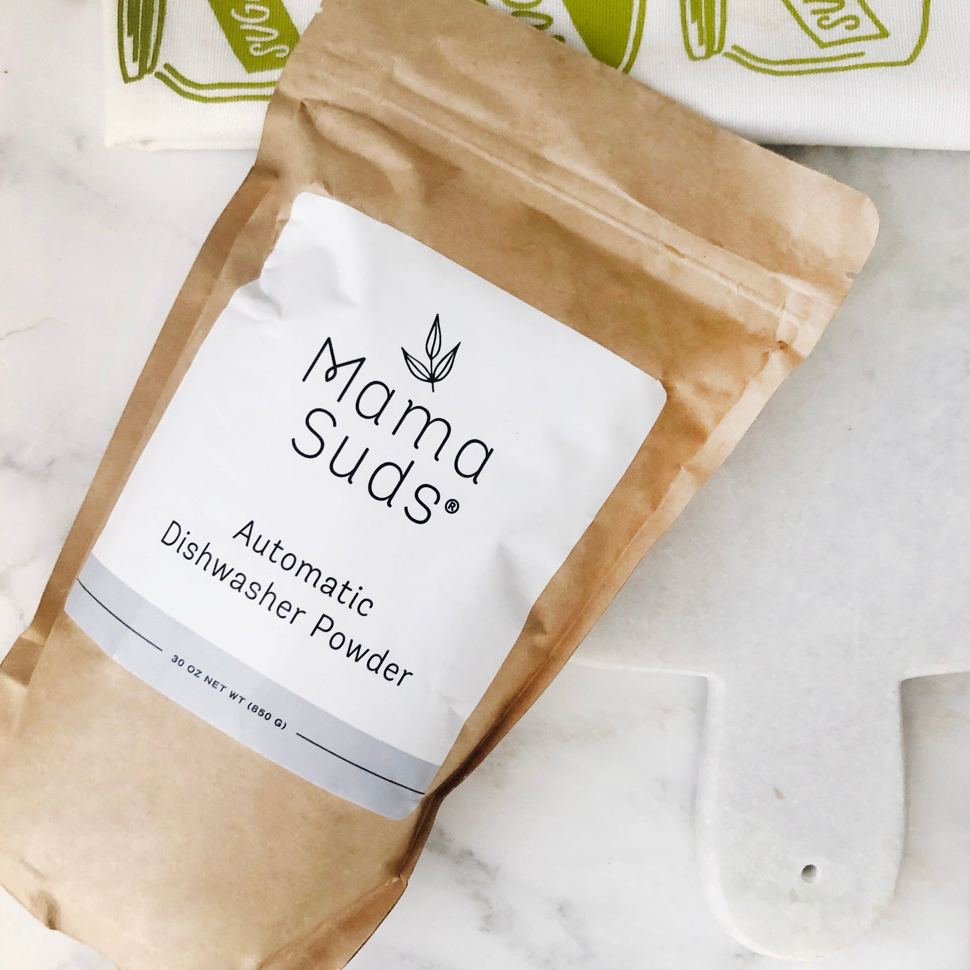 MamaSuds automatic dishwasher powder, eco-friendly and non-toxic household cleaning product for sparkling dishware.