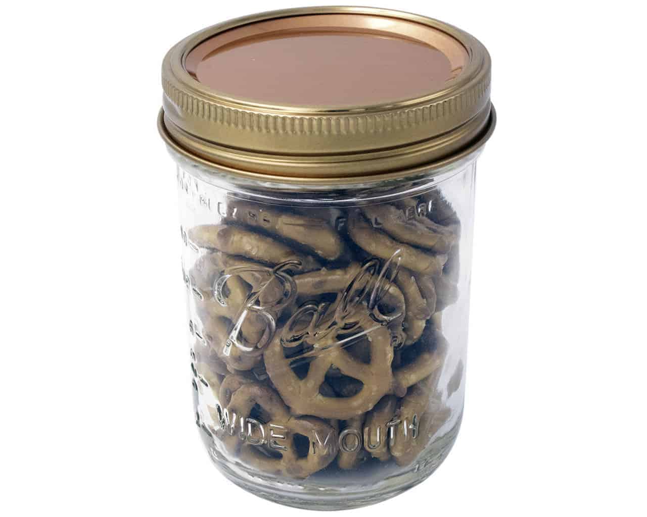 Set of 10 copper bands for mason jar lids, Mason Jar Lifestyle brand, used to secure regular-mouth mason jars.