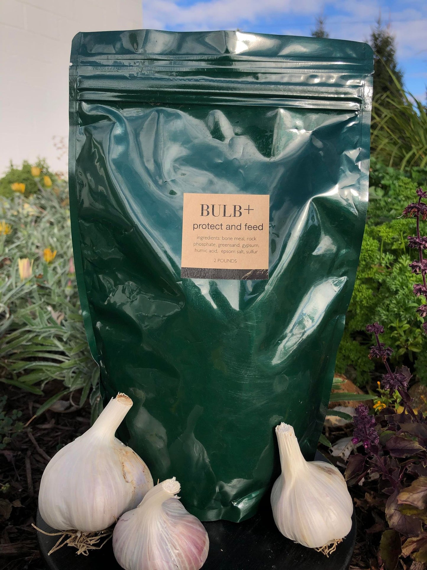 MIgardener Bulb+ Fertilizer 3lb bag, organic fertilizer for healthy bulb growth and plant nourishment.