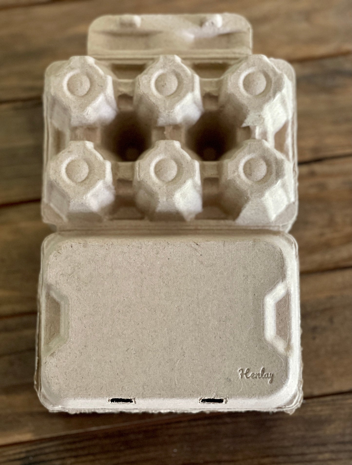 White Henlay Duck Egg Cartons holding half dozen jumbo eggs, blank flat top, available in two colors, 20 or 100 pack.