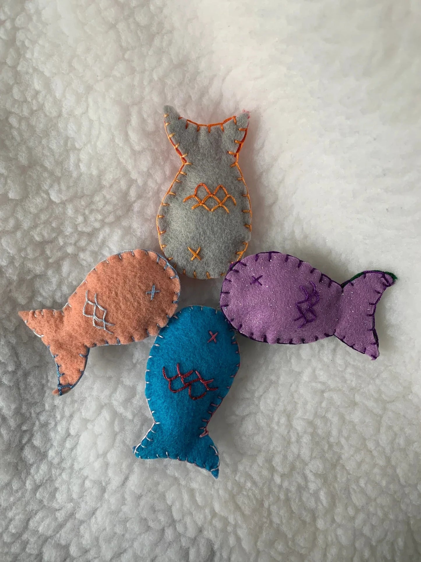 Organic Cat Nip Fish toy from ReNewedPet’s FUN STUFF! soft plush cat toy with organic catnip and a fish shape for playful fun.