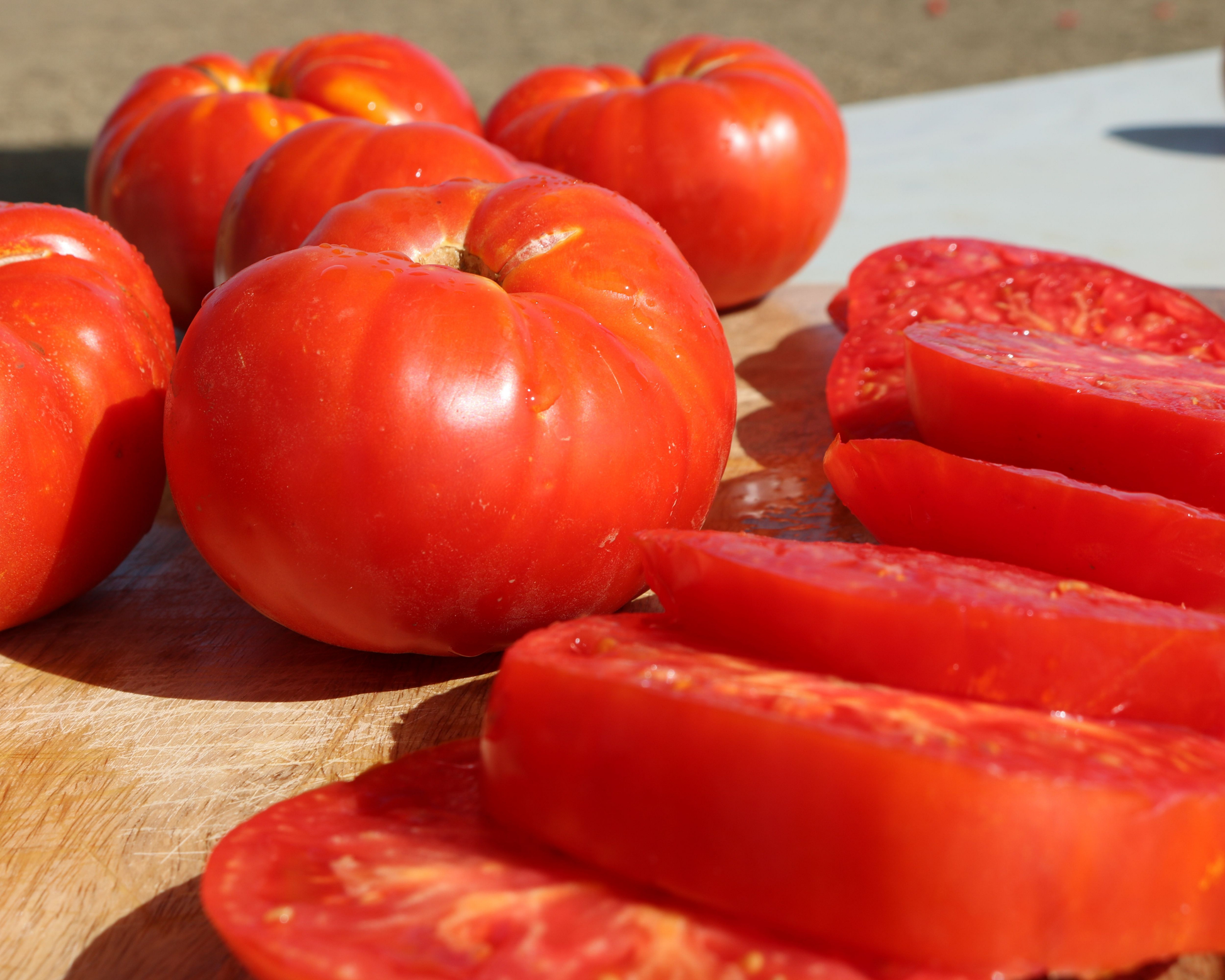 Packet of Seeds 'n Such Beefmaster Hybrid Tomato Seeds showing 25 to 30 seeds in a colorful packet.