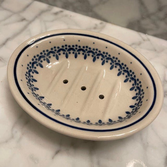 Hand-painted Polish floral ceramic soap dish by The Celtic Farm featuring a vine design, decorative and functional bathroom accessory.
