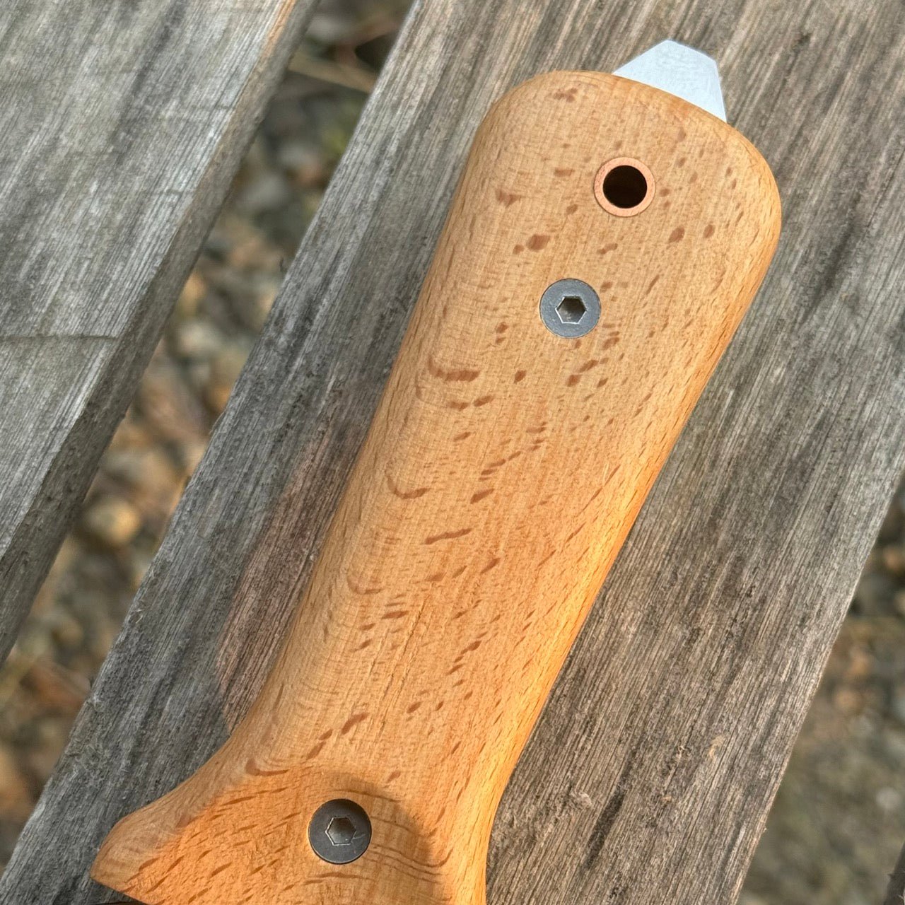 Celtic Farm Tanto Hori Hori garden tool with sharp blade and handle, ideal for digging and planting in the garden.