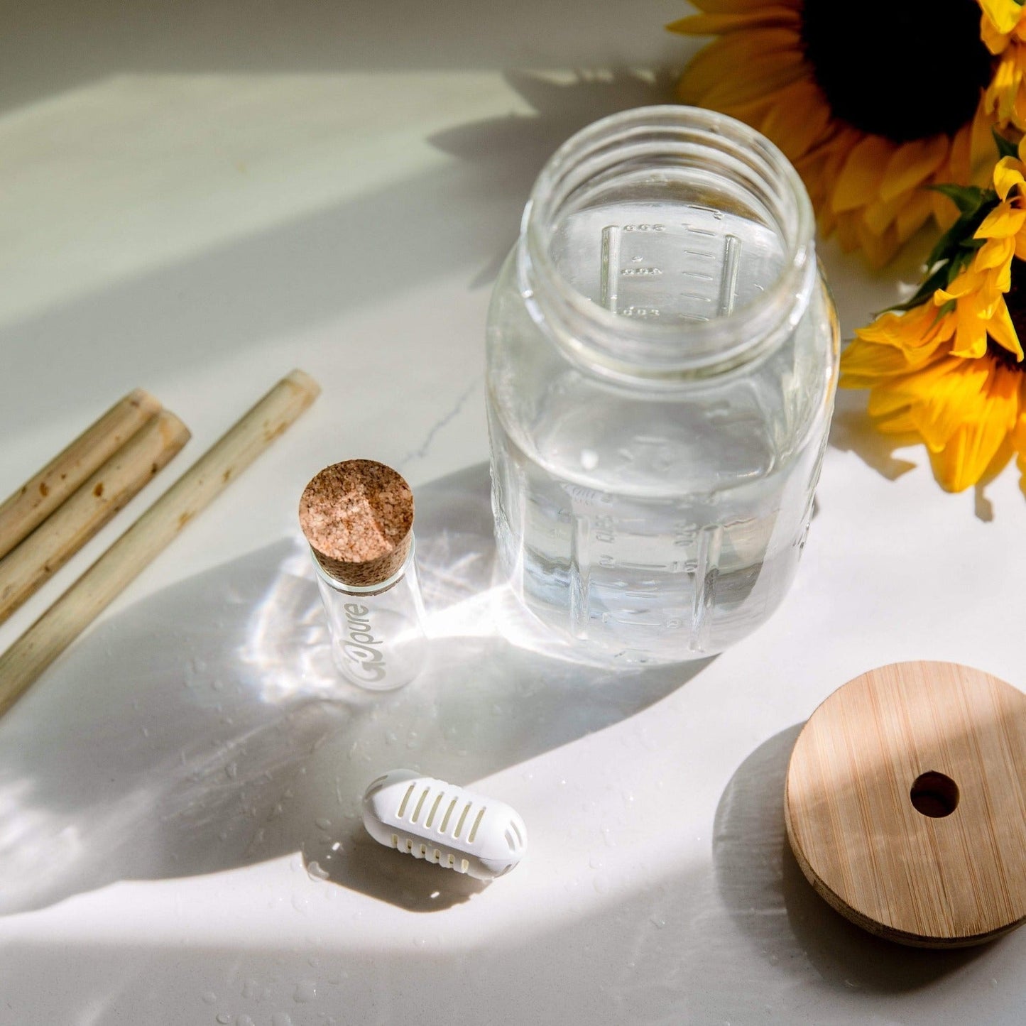 Wide-mouth bamboo mason jar lid for drinkware by ZeroWasteStore.com, eco-friendly and natural bamboo material.