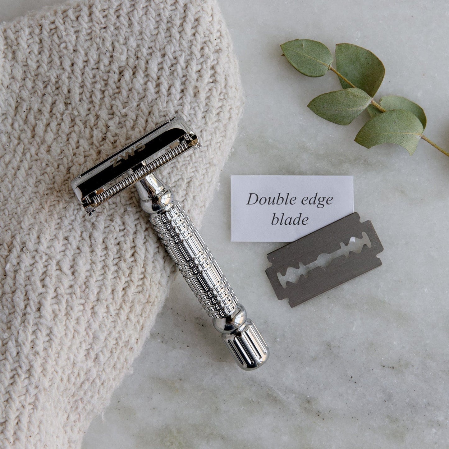 Zero Waste Safety Razor with short handle and 10 free blades, sustainable single-blade razor from ZeroWasteStore.com.