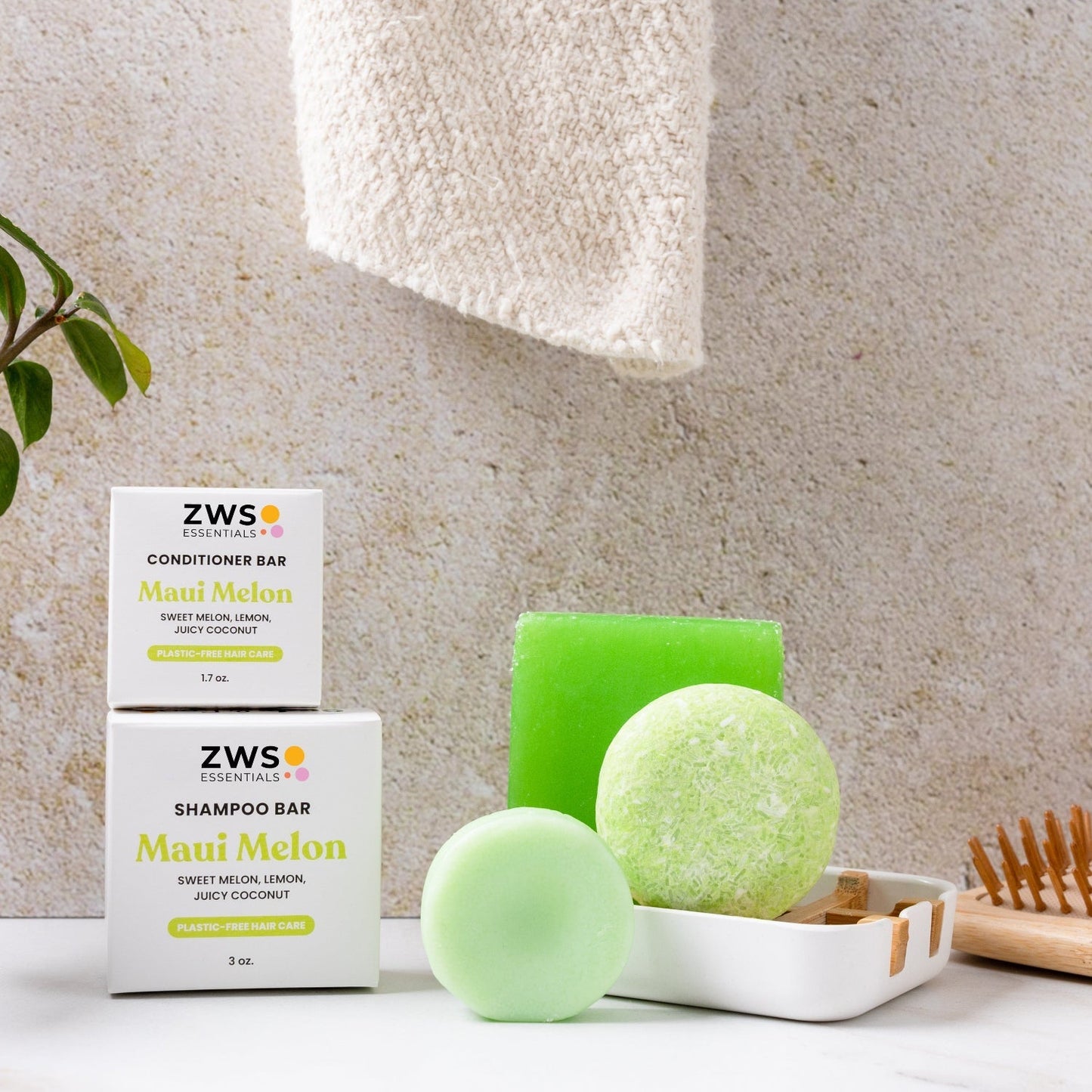 ZeroWasteStore.com castor oil shampoo bar with floral bloom packaging, natural solid shampoo for hair care.